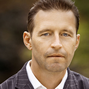 Author Richard Grant