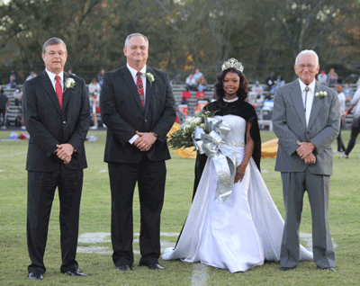 Pictured are (left to right) Ridgeland Campus Vice President Dr. Don Burnham, Goodman Campus Vice President Andy Wood, Homecoming Queen Mikayla Williams and Alumni Association President Dr. James Young.